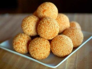 maqiu_deepfried_glutinous_rice_balls_with_sesame92b94d96131cb563096c